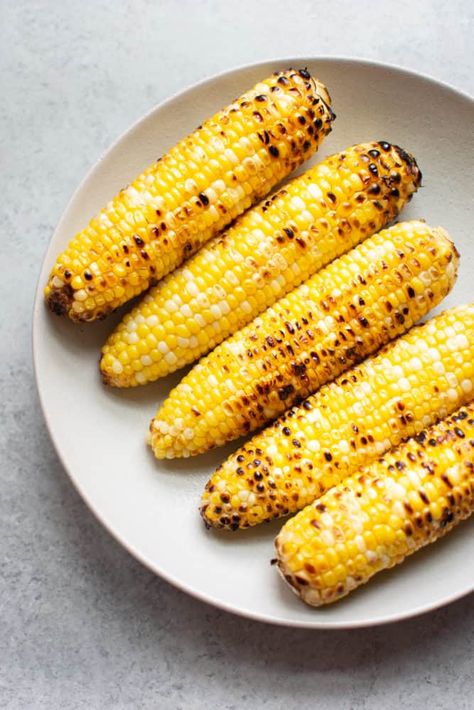 Pesto Corn, Grilled Corn Recipe, Easy Grilled Pizza, How To Grill Corn, Grill Corn, Grilled Corn Recipes, Bbq Corn, The Recipe Critic, Taco Salad Recipes