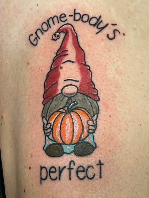 Gnome Tattoos, Gnome Tattoo, Tattoo Cute, Remembrance Tattoos, Tattoo Fonts, I Tattoo, Tatting, Tattoo Ideas, Flash