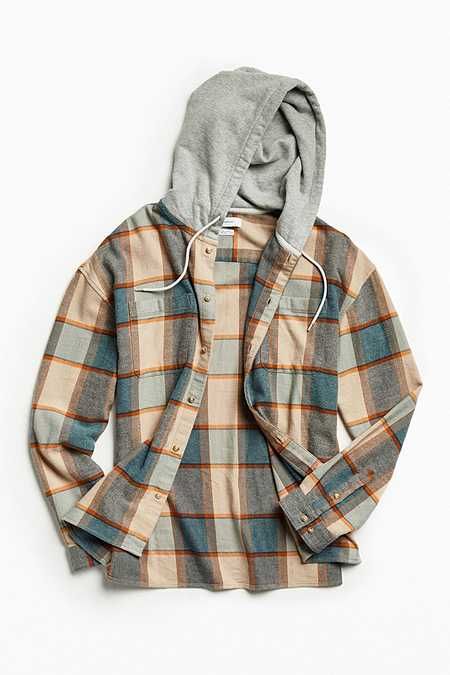 UO Hooded Flannel Button-Down Shirt Flannel With Hoodie, Hoodie Flannel, Flannel Shirt Outfit, Flannel Hoodie, Flannel Fashion, Mens Casual Outfits Summer, Black Men Street Fashion, Hooded Flannel, Men Street Fashion