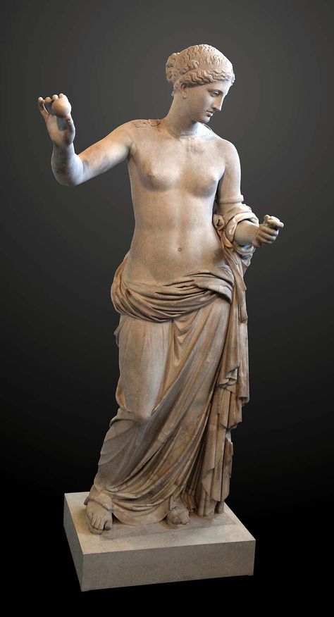 Greek Goddess Body Statue, Venus Of Arles, Greek Body Woman, Roman Sculpture Women, Greek Women Statues, Aphrodite Goddess Statue, Greek Woman Statue, Statues Of Women, Greek Goddess Sculpture