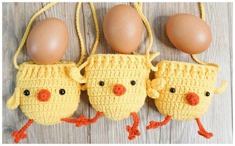 Easy Easter Chicken Egg Drawstring Pouch Free Crochet Pattern Amigurumi Easter, Easter Egg Gifts, Easter Chicken, Crochet Chicken, Easter Crochet Patterns, Crochet Christmas Trees, Trendy Crochet, Crochet Mittens, Easter Crochet