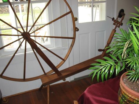 Spinning Wheel For Sale, Spinning Wheels, Art Articles, Third Wheel, Spinning Wheel, Live Action, Spinning, Wheel, Walking