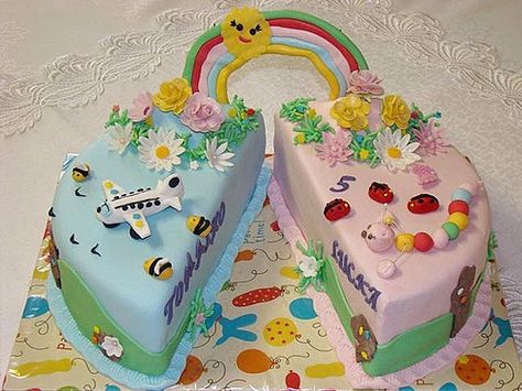 Boy Girl Twin Party Ideas | Twins boy girl cake Twin Baby Shower Cake, Torturi Baby Shower, Twin Ideas, Twins Boy And Girl, Cake Styling, Kid Cakes, Cake Designs For Boy, Half Birthday Cakes, Twin Birthday Cakes