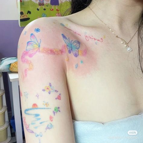 Pastel Tattoo Sleeve, Pink Flower Tattoos, Pastel Tattoo, Funky Tattoos, Desain Quilling, Cute Little Tattoos, Cute Tiny Tattoos, Tatuaje A Color, Butterfly Tattoos