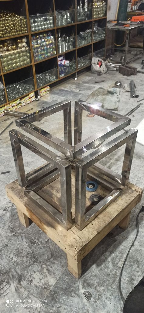 Infinity table stainless steel
Infinity cube table
Infinity cube table Square Tubing Projects, Welding Projects Ideas, Infinity Table, Welding Tables, Metal Ideas, Pipe Table, Coffee Table Base, Metal Furniture Design, Welding Table