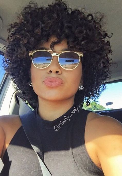 @geizel619 More Curly Crochet Braids, Undercut Designs, Curly Crochet Hair Styles, Messy Pixie, Lob Hairstyle, Crochet Braids Hairstyles, Hair Styles 2017, Fringe Hairstyles, Short Natural Hair Styles