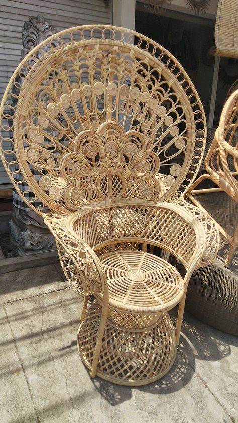 Mediterranean House Decor, Rattan Art, Rattan Peacock Chair, Wicker Peacock Chair, Carved Sofa, Peacock Chairs, Victorian Style House, Mcm Style, Whimsical Furniture