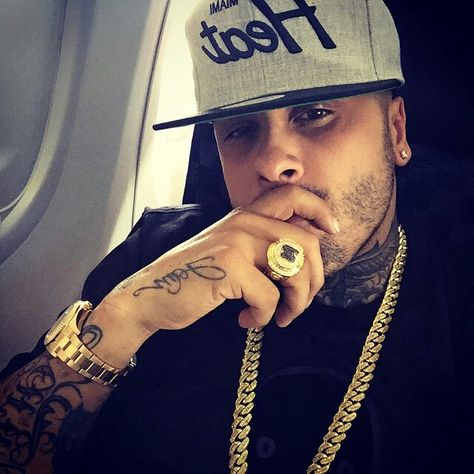 Nicky Jam, Juan Diego, Male Face, My Vibe, Rappers, Jam, Instagram Profile, Celebrities, Instagram