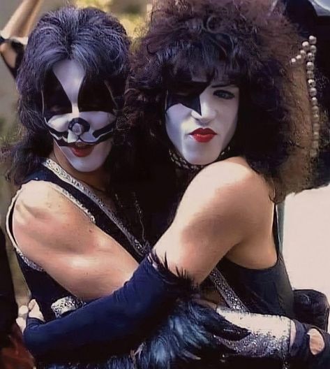 Kiss 70s, Paul Kiss, Kiss Artwork, Vinnie Vincent, Kiss Images, Kiss Members, Eric Carr, Peter Criss, Kiss Army