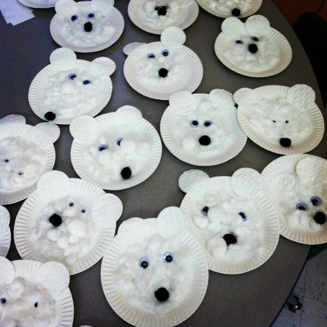 Winter animals Bear Crafts Preschool, Arctic Animals Crafts, Winter Animal Crafts, Polar Bear Craft, Winter Crafts Preschool, Polar Bear Art, January Crafts, Winter Preschool, Bear Crafts