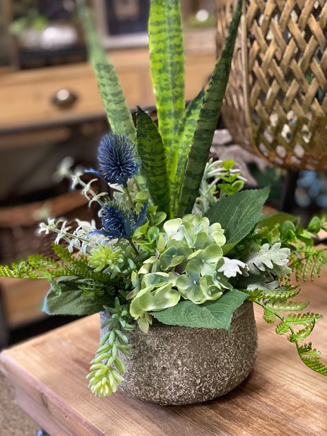 Rustic Flower Arrangements, Rustic Arrangements, Small Flower Arrangements, Spring Arrangements, Spring Floral Arrangements, Fall Flower Arrangements, Creative Flower Arrangements, Flower Vase Arrangements, Silk Floral Arrangements