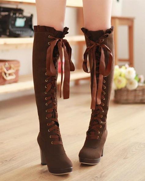 Sepatu Platform, Japanese Harajuku Fashion, Anting Manik, Popular Boots, Kawaii Shoes, Strappy High Heels, Skirt Maxi, Super High Heels, Thick Heels