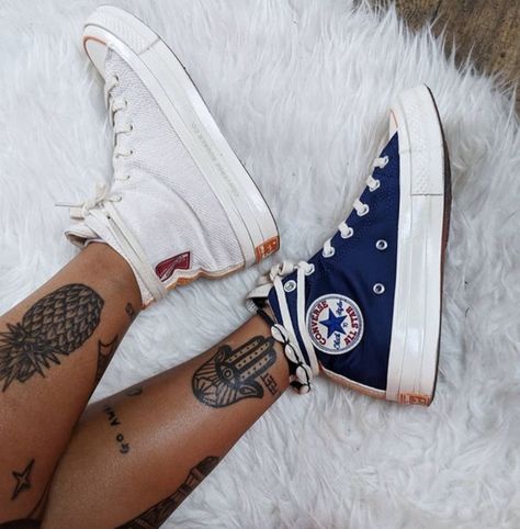 aesthetic, vogue, shoes, sneakers, converse, white, blue, mode, fashion, outer banks, obx Outer Banks Converse, Kook Aesthetic Outer Banks, Kiera Obx Aesthetic, Kook Aesthetic Outerbanks, Beach Converse, Outer Banks, Converse, Vogue, Sneakers