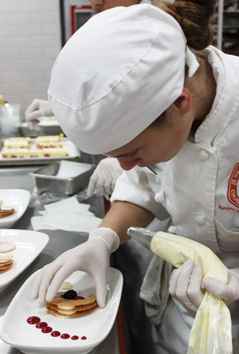 Pastry School Aesthetic, Culinary School Aesthetic, Pastry Chef Aesthetic, Culinary Aesthetic, Chef Aesthetic, Culinary Arts Schools, Chef School, Culinary Lessons, Culinary Chef