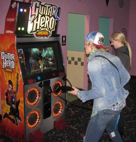 Ross and Rydel playing Guitar Hero Hero Games, Old Garage, 2000s Nostalgia, Spider Woman, Guitar Hero, Dr Pepper, Playing Guitar, R5, Low Key