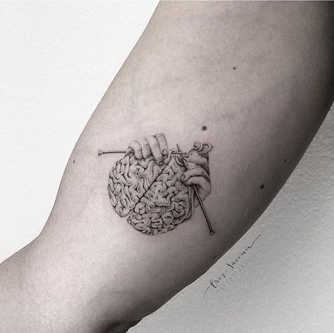 Mind Over Body Tattoo, Psychology Tattoo, Brain Tattoo, Shape Tattoo, Brain Art, Geniale Tattoos, Detailed Tattoo, Pattern Tattoo, Half Sleeve Tattoo