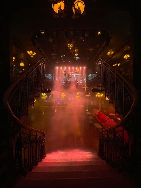 Vip Nightclub Aesthetic, Paris Nightclub Aesthetic, High End Night Club, Old Club Aesthetic, 1960s Nightclub, Vampire Club Aesthetic, 1950s Nightclub, Nightclub Aesthetic Dancing, Club Ideas Nightclub