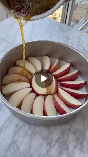 456K views · 3.3K reactions | Apples & Honey Upside Down Cake Recipe 3 Honeycrisp apples cored and sliced into 8 wedges each ¾ cup granulated sugar (150g) 8 ounces unsalted butter (2 sticks) 1 cup honey plus more for gar | Kitchen and Delish | Kitchen and Delish · Original audio Honeycrisp Apples, Easy Diets, Herbal Blends, Upside Down Cake, Apple Desserts, Digestive Health, Granulated Sugar, Unsalted Butter, Natural Remedies