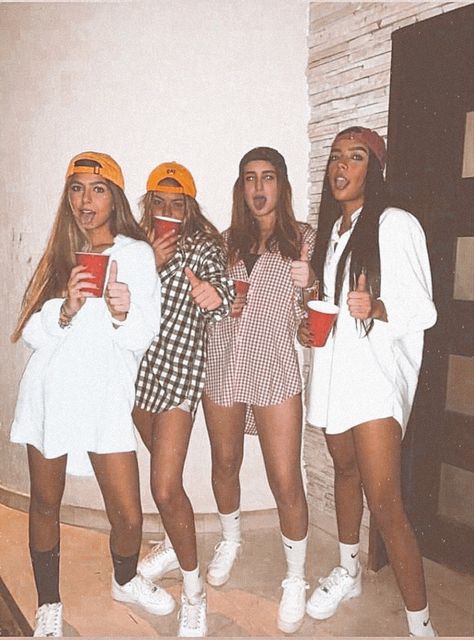 Creative Best Friend Halloween Costumes, Halloween With Bestie, Cupples Costumes Halloween, Frat Night Student Section Outfits, Frat Boy Outfits For Girls Costume Ideas, Dress Up Party Ideas Costumes, Cute Halloween Costumes For 1 Person, Cute Girl Group Halloween Costumes, Group 5 Halloween Costumes