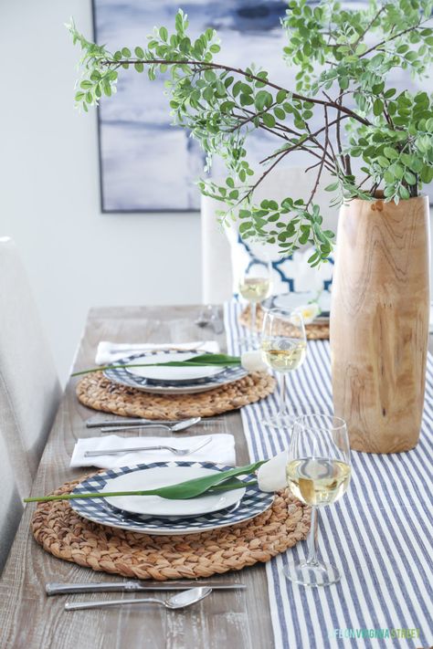 A Simple Navy Blue and White Easter Tablescape - Life On Virginia Street Spring Table Settings, Easter Entertaining, Blue And White Gingham, Easter Tablescapes, Striped Table Runner, Striped Table, Mesa Exterior, Spring Table, Spring Home Decor