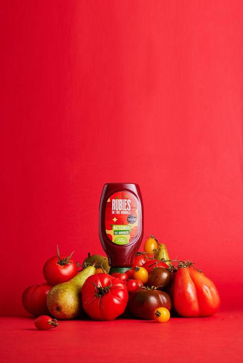 Product photography of sustainable ketchup brand Ketchup Photography, Curtis Brothers, Ingredients Photography, Product Photography Styling, Chilli Jam, Identity Project, Primal Kitchen, Bob S, Drink Photography