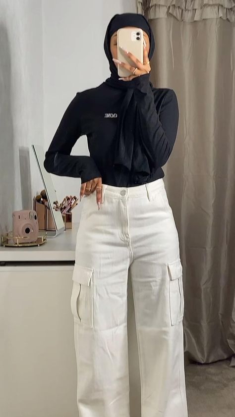 Cargo Pants Outfit Hijab, Outfit Celana Cargo, Cargo Jeans Outfit Women, Celana Jins Wanita, Ootd Cargo, Outfit Ideas Cargo Pants, Outfit Celana, Hijab Outfit Summer, Celana Jogger