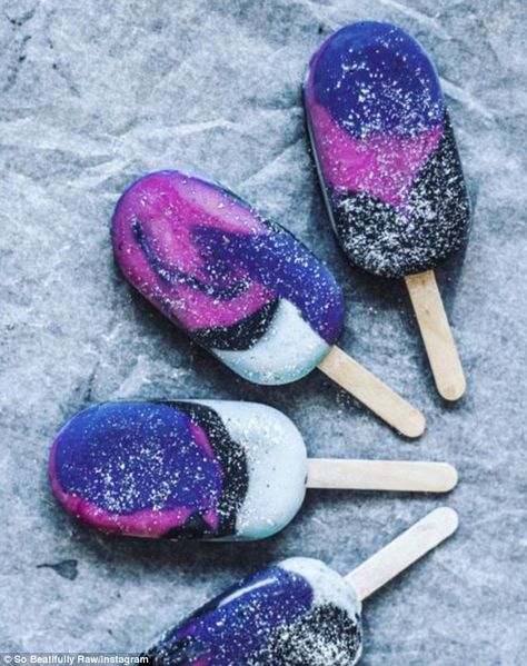 Galaxy Desserts, Galaxy Party, Galaxy Cake, Pastel Cupcakes, Themed Desserts, Food Dye, Animal Nature, Coconut Butter, Ice Pops