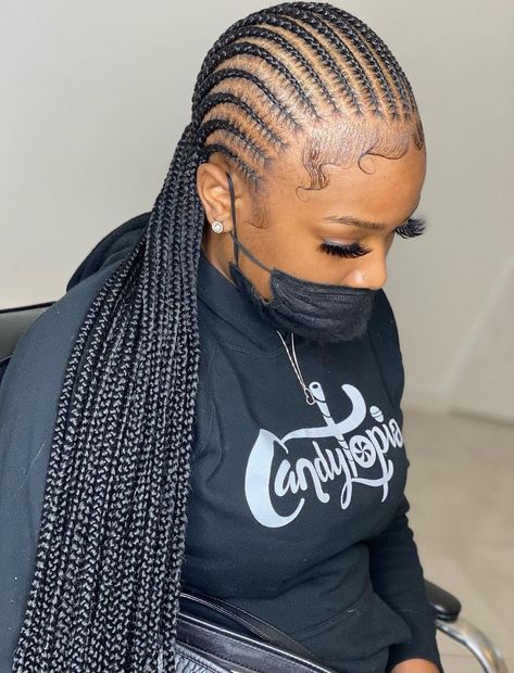 Low-Maintenance Parallel Feed-In Braids Hairstyles Straight Up, Small Feed Ins With Designs, Stitches All Back Hairstyle, Small Feed Ins To The Back, Back Lines Hairstyle, Braided All Back Hairstyles, Braids Straight To The Back, Cute Braided Hairstyles For Black Women New Looks, Allbackhair Braids