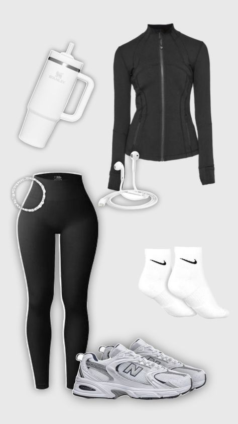 Gym outfit After Gym Outfit, Pe Class Outfit, Athletic Wear Aesthetic, Gym Clothes Closet, Receptionist Outfit, Gym Skirt, Gymshark Outfit, Lulu Jacket, Outfit Modest