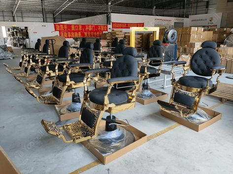 Barber Chair Vintage, Barber Chair For Sale, Barber Chairs, Barber Chair, Hair Studio, Chairs For Sale, Black And Gold, Recliner, For Sale