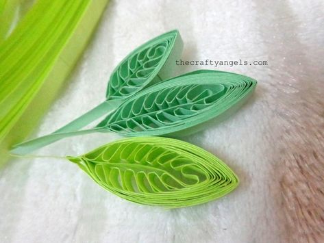 Quilling Leaves, Quilling Instructions, Quilling Comb, Neli Quilling, Quilling Pattern, Paper Quilling Tutorial, Paper Quilling For Beginners, Ribbon Flower Tutorial, Quilled Creations