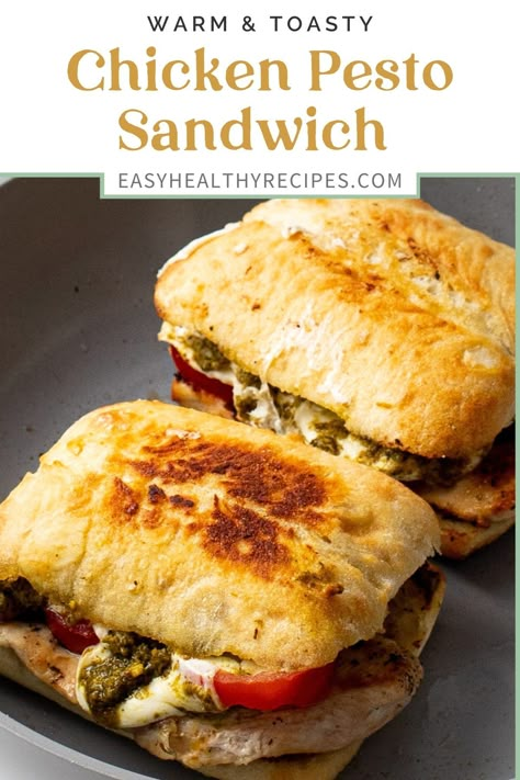 Basil Pesto Chicken, Chicken Pesto Sandwich, Pesto Sandwich, Caprese Sandwich, Dessert Oreo, Chicken Pesto, Dinner Sandwiches, Chicken Sandwich Recipes, Sandwich Ideas