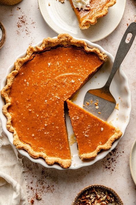 Bourbon Sweet Potato Pie, Bourbon Sweet Potatoes, Tartiflette Recipe, Allergy Recipes, Treacle Tart, Pie Thanksgiving, Sweet Potato Pies Recipes, Maple Bourbon, Sugar Pie