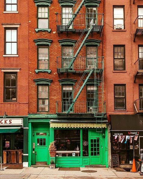 Brick Apartment, Apartments Exterior, Victorian Village, New York Buildings, Scale Model Building, Railroad Art, Lovely Poster, Autumn In New York, Lan Can