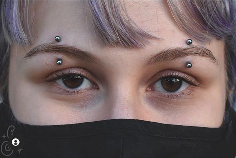 Dream Piercings, High Nostril Piercing, Eyebrow Piercings, Belly Button Piercing Jewelry, Face Piercings, Cool Piercings, Facial Piercings, Piercing Aftercare, Cute Piercings