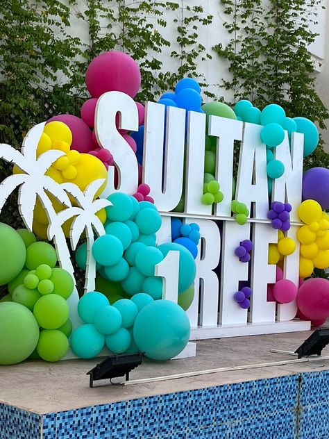 Colourful Party, Hawaii Themed Party, Kids Festival, Event Entrance, Pool Party Themes, Bridal Shower Balloons, Party Entrance, Foam Party, Pool Party Decorations