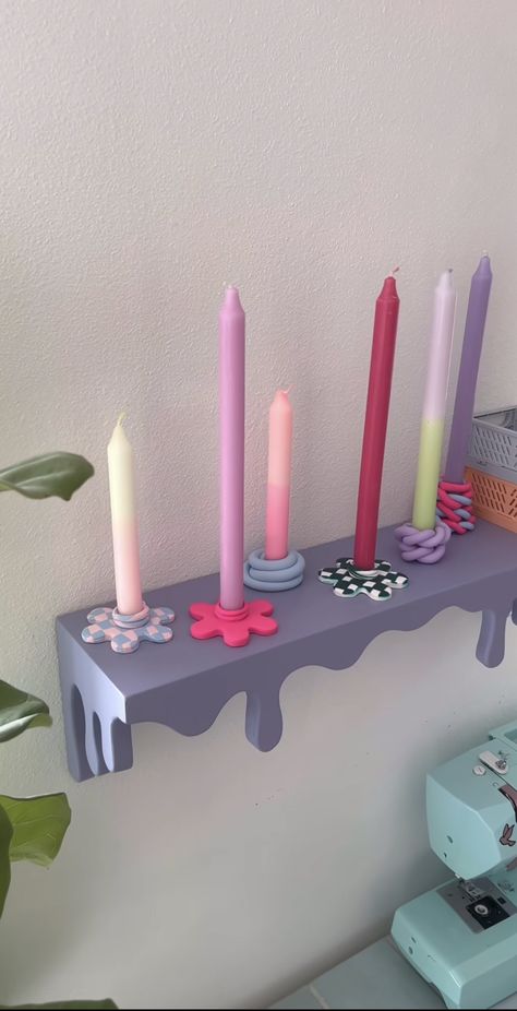 Clay Ideas Candle Holder, Fimo Candle Holder, Clay Diy Candle Holders, Candle Holder Clay Diy, Clay Book Holder, Air Dry Clay Shelf, Candle Holders Clay, Wavy Furniture, Clay Candle Holders Diy