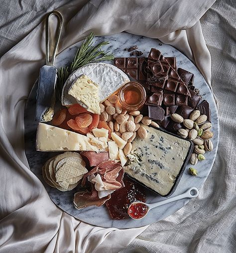 Cheese And Wine Pairings, Cheese Aesthetic, Wine Cheese Pairing, Cheese And Chocolate, Stilton Cheese, Cheese And Wine, Soul Kitchen, Chocolate Pairings, Wine Pairings