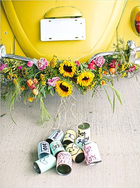 Wedding Getaway Car, Bridal Car, Vintage Car Wedding, Wedding Car Decorations, Indie Wedding, Wedding Reception Flowers, Getaway Car, Reception Flowers, Floral Garland