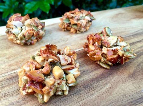 Healthy Mummy Recipes, Nut Clusters, Mummy Recipes, Healthy Mummy, Cookies Healthy, Snacks Easy, Healthy Nuts, Chicken Alfredo, Healthy Protein