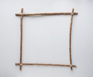 Twig Frame Diy, Cupcake Halloween Costumes, Twig Frame, Twigs Diy, Cardboard Loom, Diy Tapestry, Teachers Corner, Green Craft, Diy Weaving