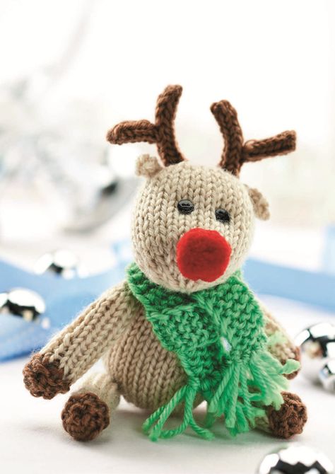 Reindeer Knitting Pattern Free, Knitted Toys Free Patterns Christmas, Toy Knitting Patterns, Red Tapestry, Knitted Toys Free Patterns, Knitting For Charity, Crochet Christmas Gifts, Cowl Knitting Pattern, Christmas Knitting Patterns