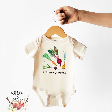 I Love My Roots Vegetable Bodysuit, Vegetable Baby Bodysuit, Farmer's Market Baby Outfit, Vegetable Toddler Shirt, Natural Color Bodysuit - Etsy Locally Grown Onesie, Jordan Baby Shower, Onesie Ideas, Baby Crows, Cricut Shirts, Kids Winter Fashion, My Roots, French Market, Future Family