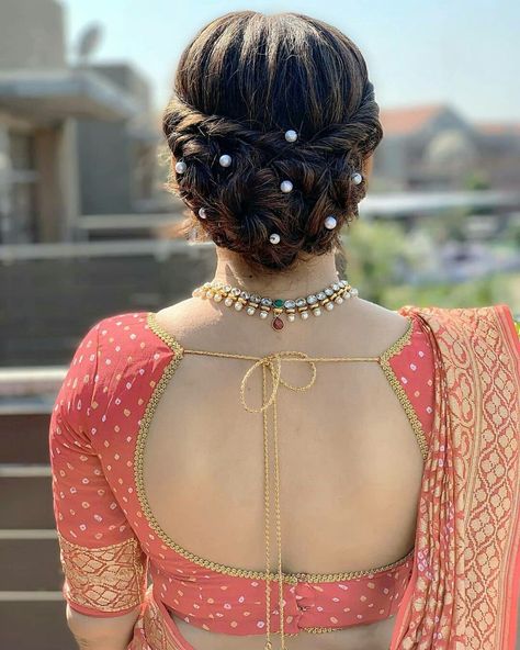 Hairstyle For Bride Mother Indian, Sadi Hairstyles, Indian Wedding Hairstyles Buns, Traditional Bun Hairstyles For Saree, Marriage Hairstyle, Bridal Bun Hairstyles, Hair Bun Design, Indian Bun Hairstyles, Bun Hairdo