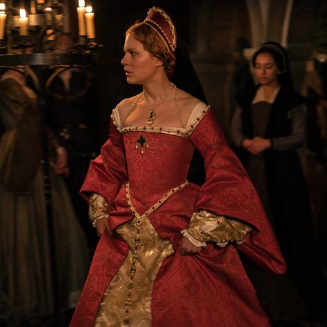 Tudor Style Dresses, Tudor Era Fashion, 1570s Fashion, 1640s Fashion, Tudor Period Outfit, Tudor Dress Princesses, Tudor Fashion Women, 1500s Dress, Tudor Aesthetic