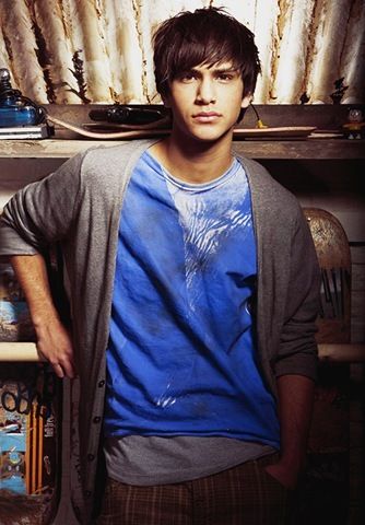 Luke Pasqualino (Skins seasons 3 and 4) Effy And Freddie, Freddie My Love, Skins Characters, Luke Pasqualino, Gaspard Ulliel, Skin Aesthetics, Skins Uk, Eva Green, Types Of Fashion Styles