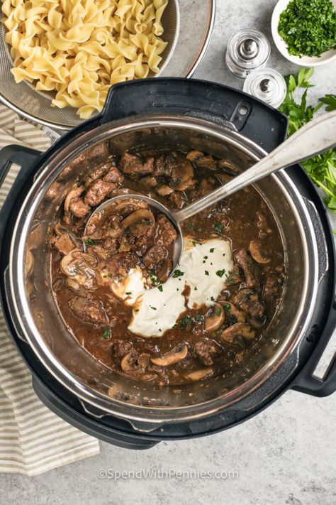 Instant pot beef stroganoff is a quick meal that is so easy to make with the help of the Instant Pot. Fork-tender chunks of beef and a creamy savory sauce are what makes this dish so delicious, hearty, and comforting. Served with some egg noodles, or for low-carb lovers, zucchini noodles, or riced cauliflower, this dish is sure to make everyone at the table happy. #instantpotbeefstroganoff #beefstroganoffinstantpot #beefstroganoff #spendwithpennnies Stragonoff Recipe, Beef Stroganoff With Rice, Pressure Cooker Beef Stroganoff, Instant Pot Beef Stroganoff, Chuck Steak Recipes, Instant Pot Stew, Beef Chuck Steaks, Round Steak Recipes, Beef Recipes For Dinner Easy