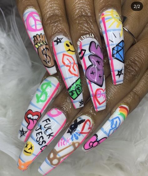 Nail Art Designs Halloween, Nail Ideas For 2023, Spongebob Nails, Short Nail Ideas, Graffiti Nails, Hallowen Party, Nail Salon Design, Diy Acrylic Nails, Nail Tutorial