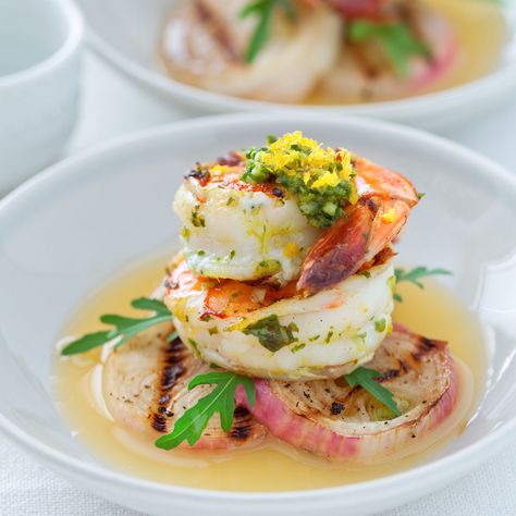 Gourmet Tapas Fine Dining, Seafood Main Course Fine Dining, Fine Dining Shrimp Recipes, Fine Dining Spring Recipes, Elevated Food Recipes, Fine Dinning Appetizer Recipes, Fine Dining Lunch Ideas, Elevated Dinner Ideas, Fine Dining Seafood Recipes