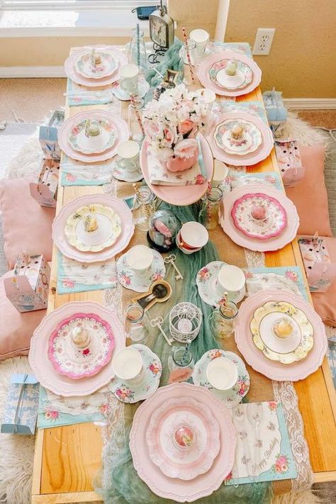 Don't miss this gorgeous Alice in Wonderland party! Love the table settings! See more party ideas and share yours at CatchMyParty.com Tea Party Birthday Ideas, Tea Party Table Settings, Tea Party Party, Kids Table Set, Tea Party Cake, Alice In Wonderland Tea Party Birthday, Onederland Birthday Party, Tea Party Table, Alice Tea Party